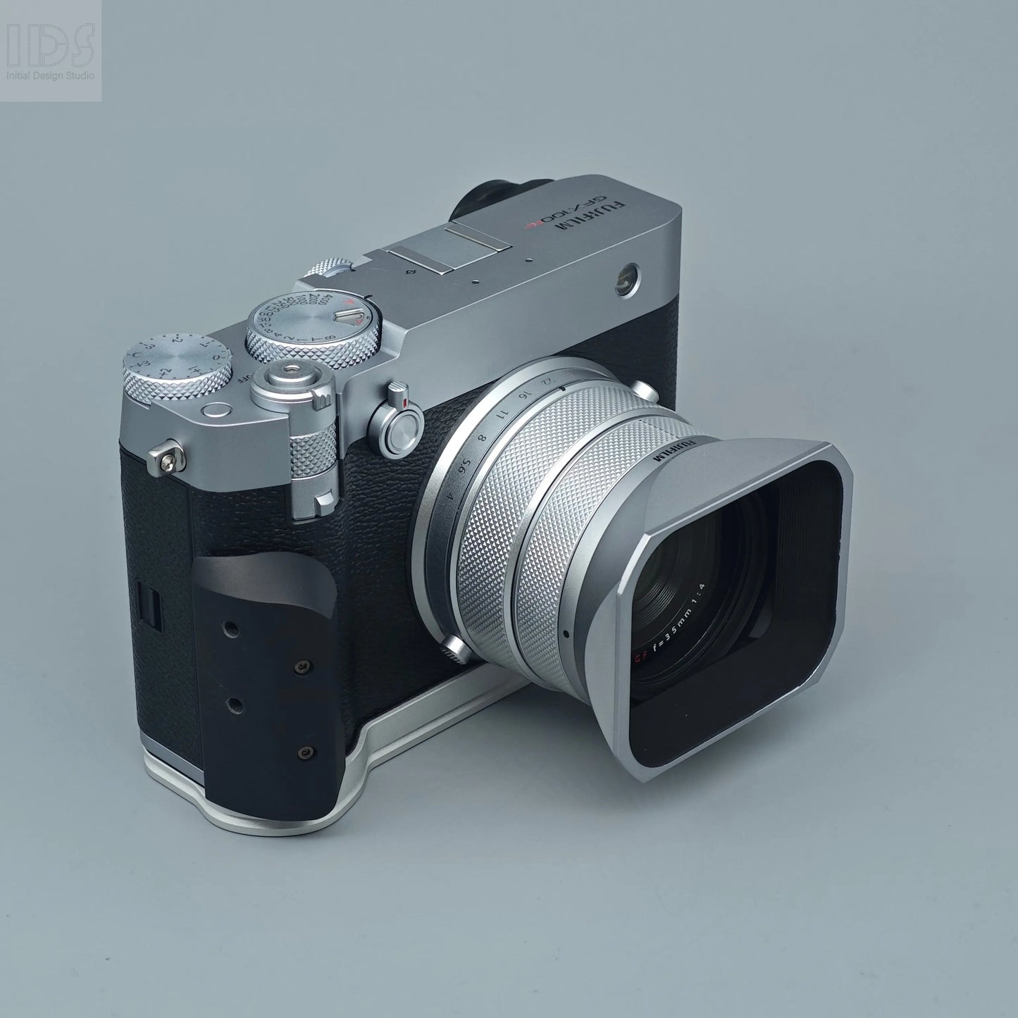 IDSworks modular Grip & Base plate for Fujifilm GFX100RF IDS initial design studio
