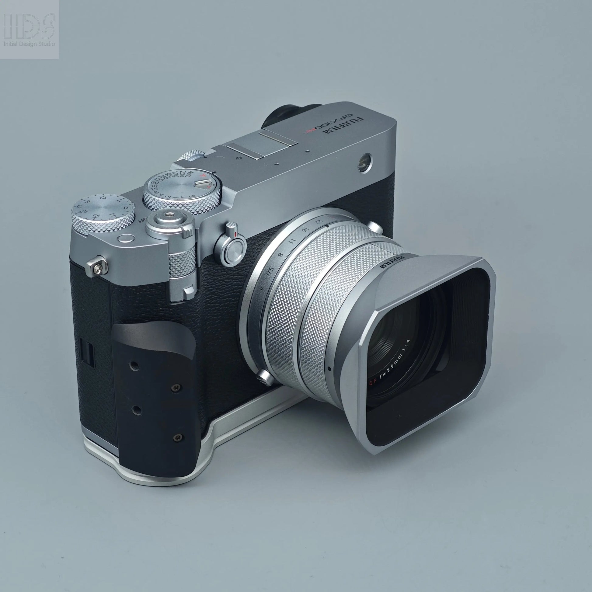 IDSworks modular Grip & Base plate for Fujifilm GFX100RF IDS initial design studio