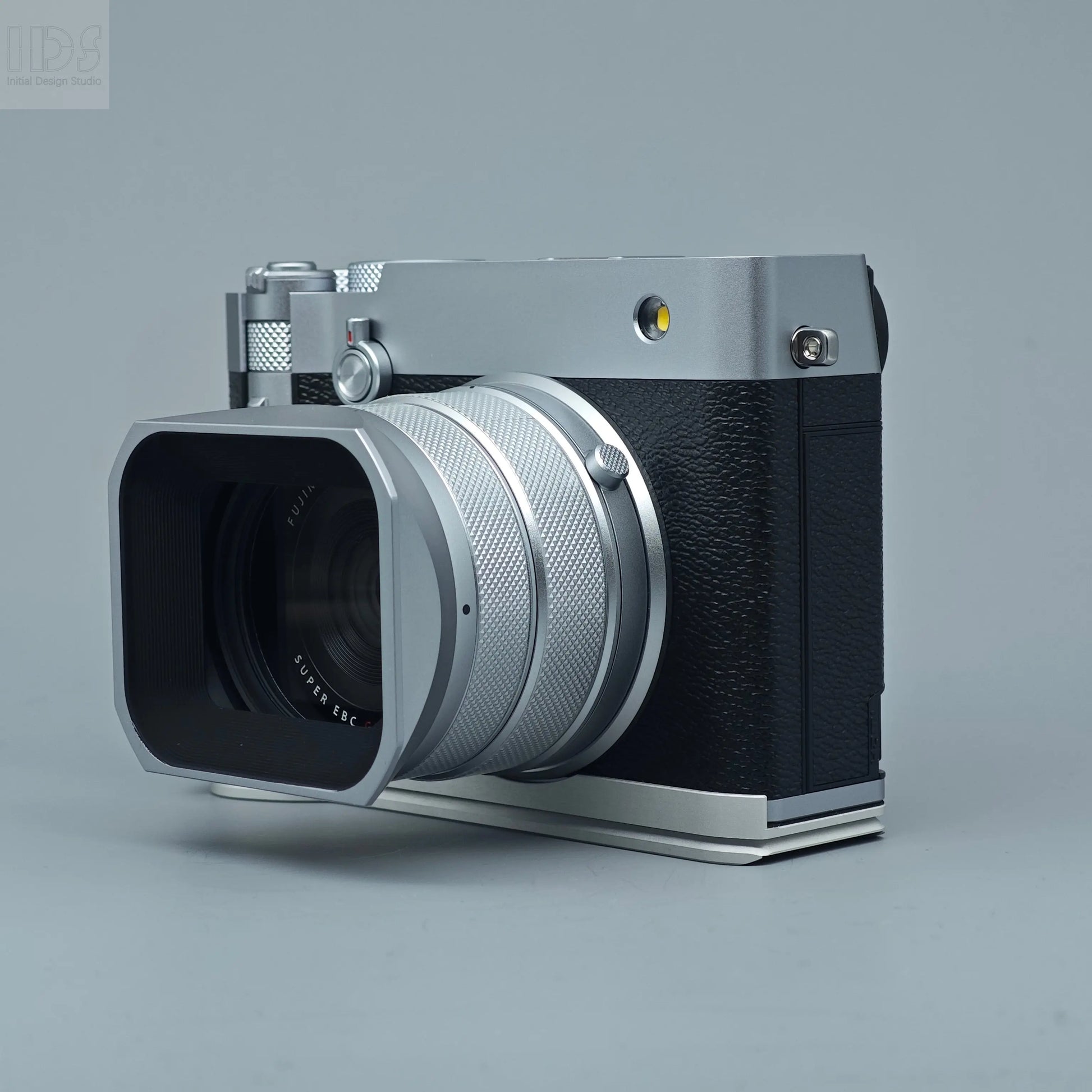 IDSworks modular Grip & Base plate for Fujifilm GFX100RF IDS initial design studio