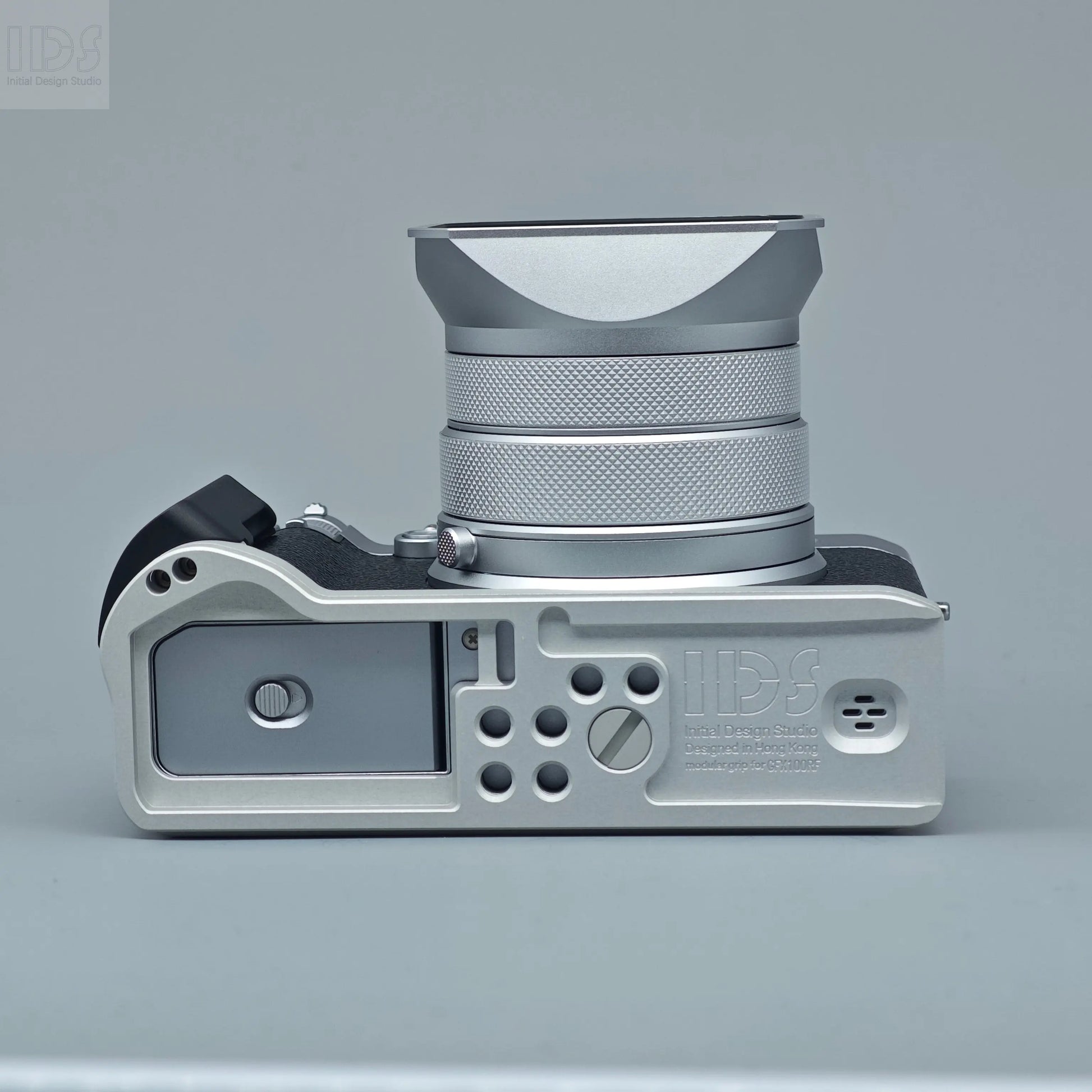 IDSworks modular Grip & Base plate for Fujifilm GFX100RF IDS initial design studio