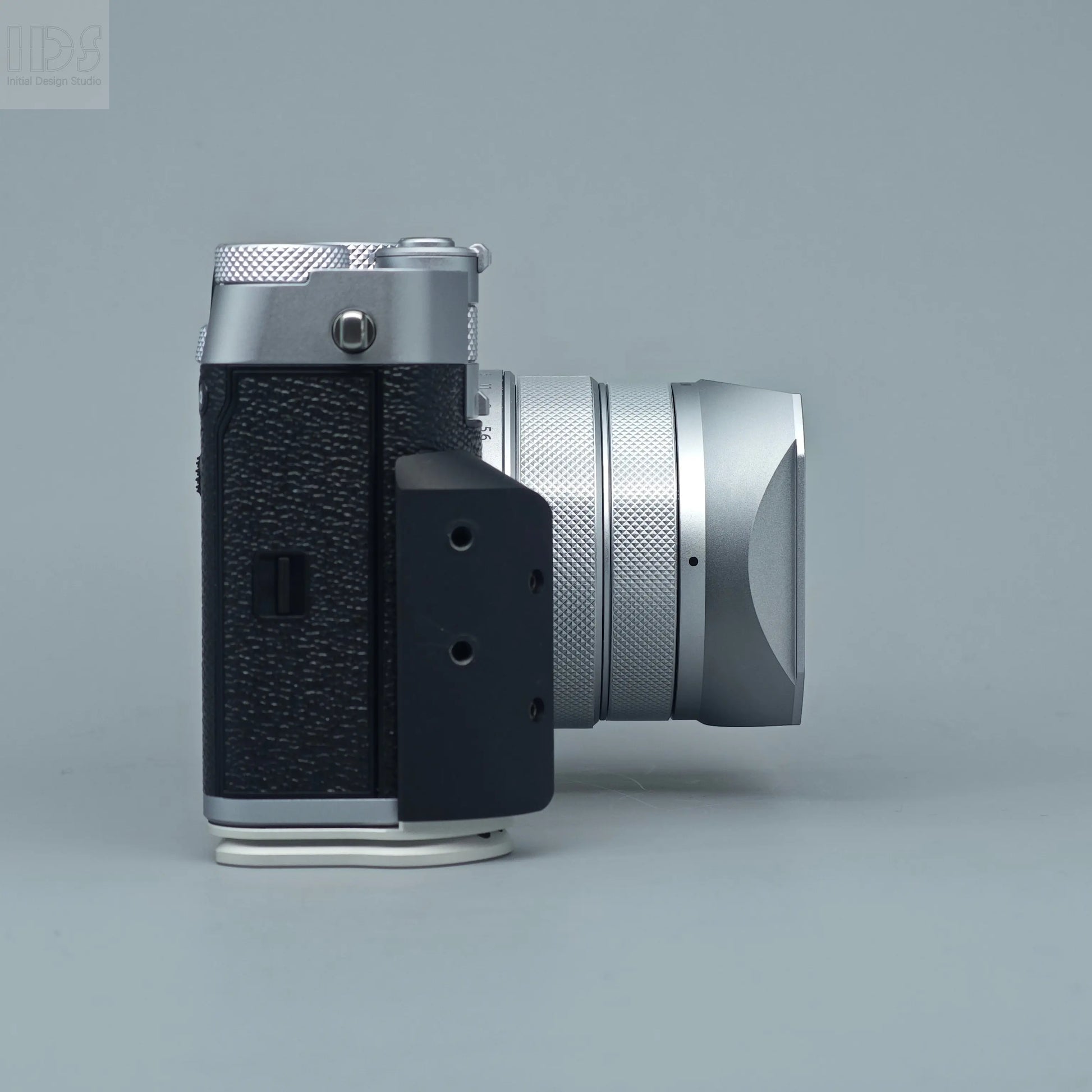 IDSworks modular Grip & Base plate for Fujifilm GFX100RF IDS initial design studio