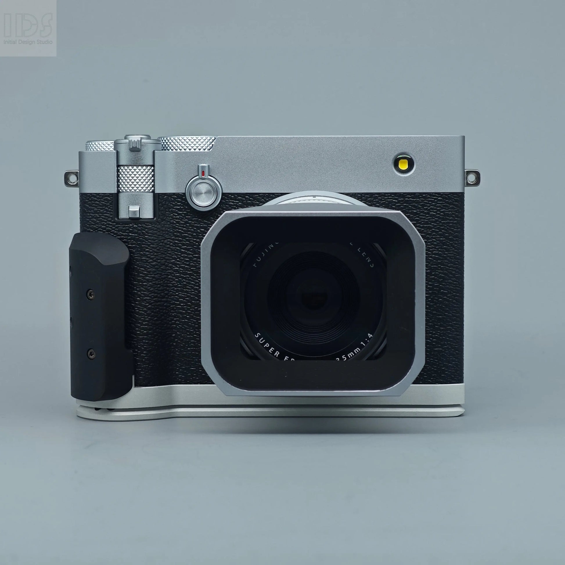 IDSworks modular Grip & Base plate for Fujifilm GFX100RF IDS initial design studio