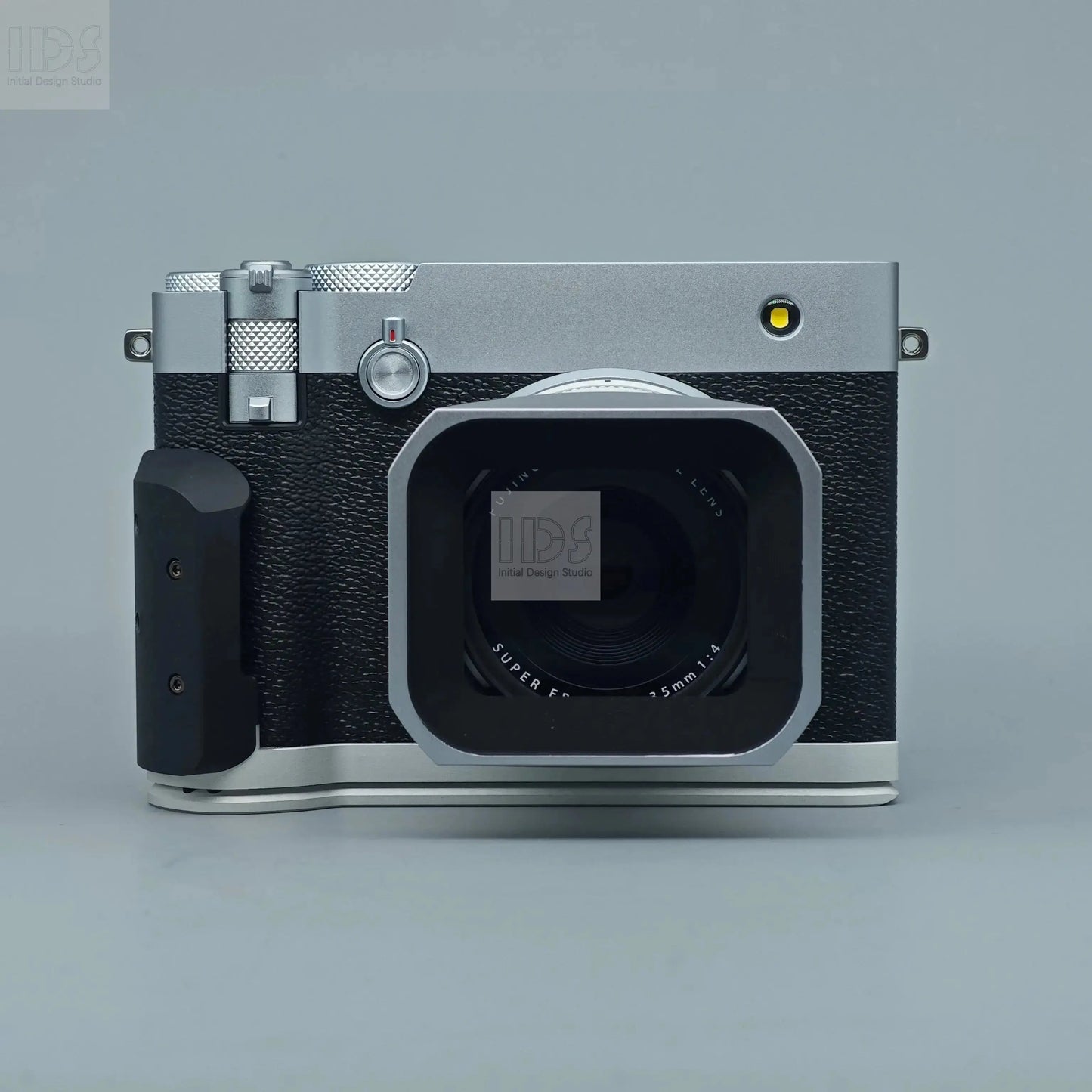 IDSworks modular Grip & Base plate for Fujifilm GFX100RF IDS initial design studio