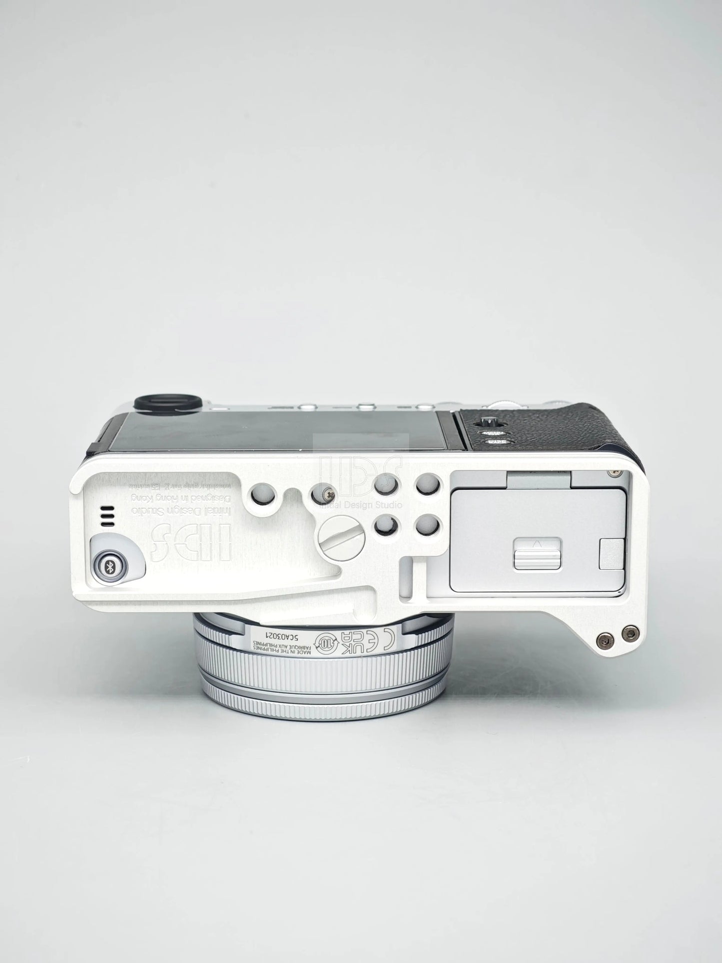 IDSworks modular grip for Fujifilm X-E5 IDS initial design studio