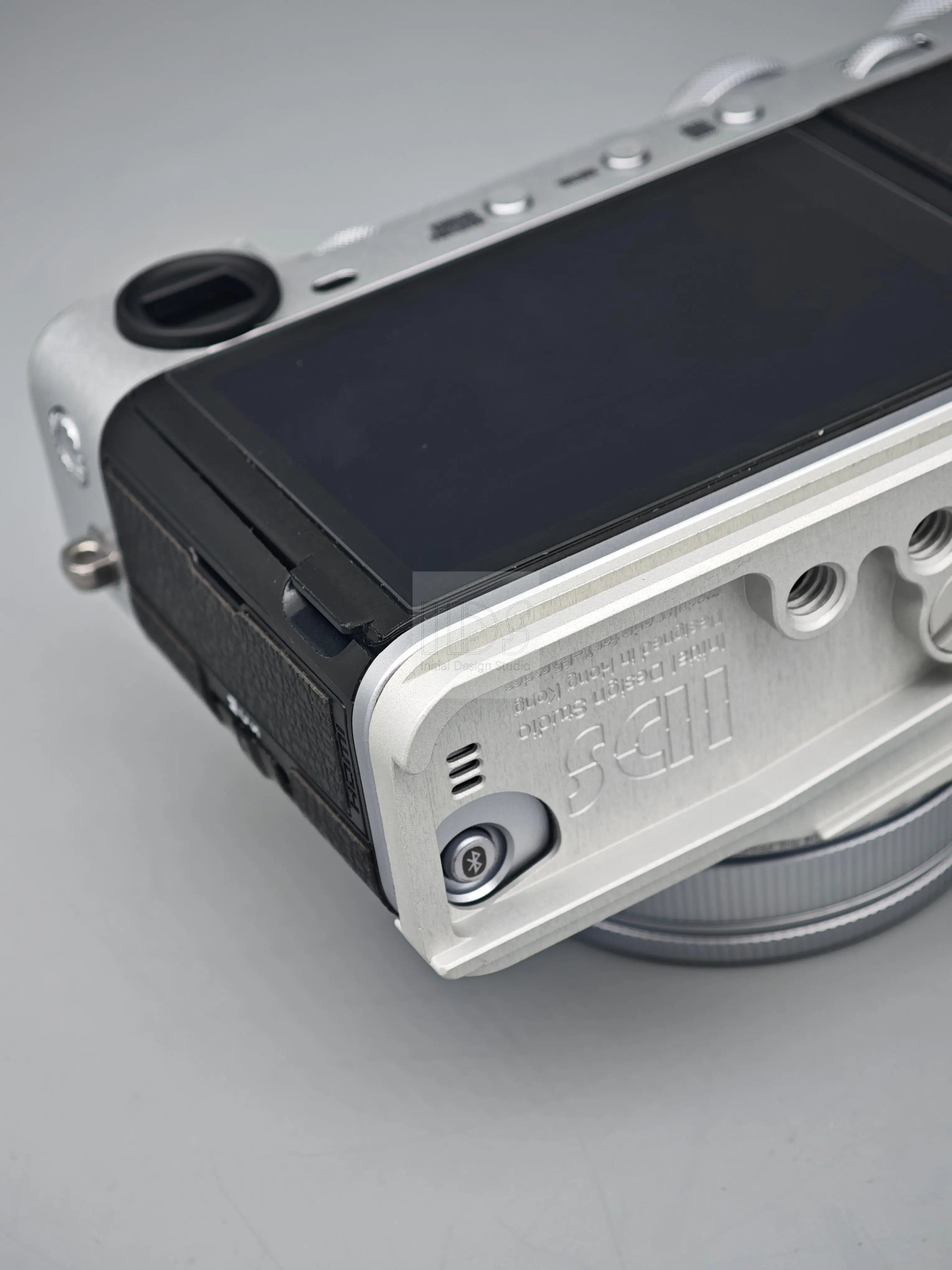 IDSworks 富士フイルム X-E5 用モジュラーグリップ - IDS 初期デザイン