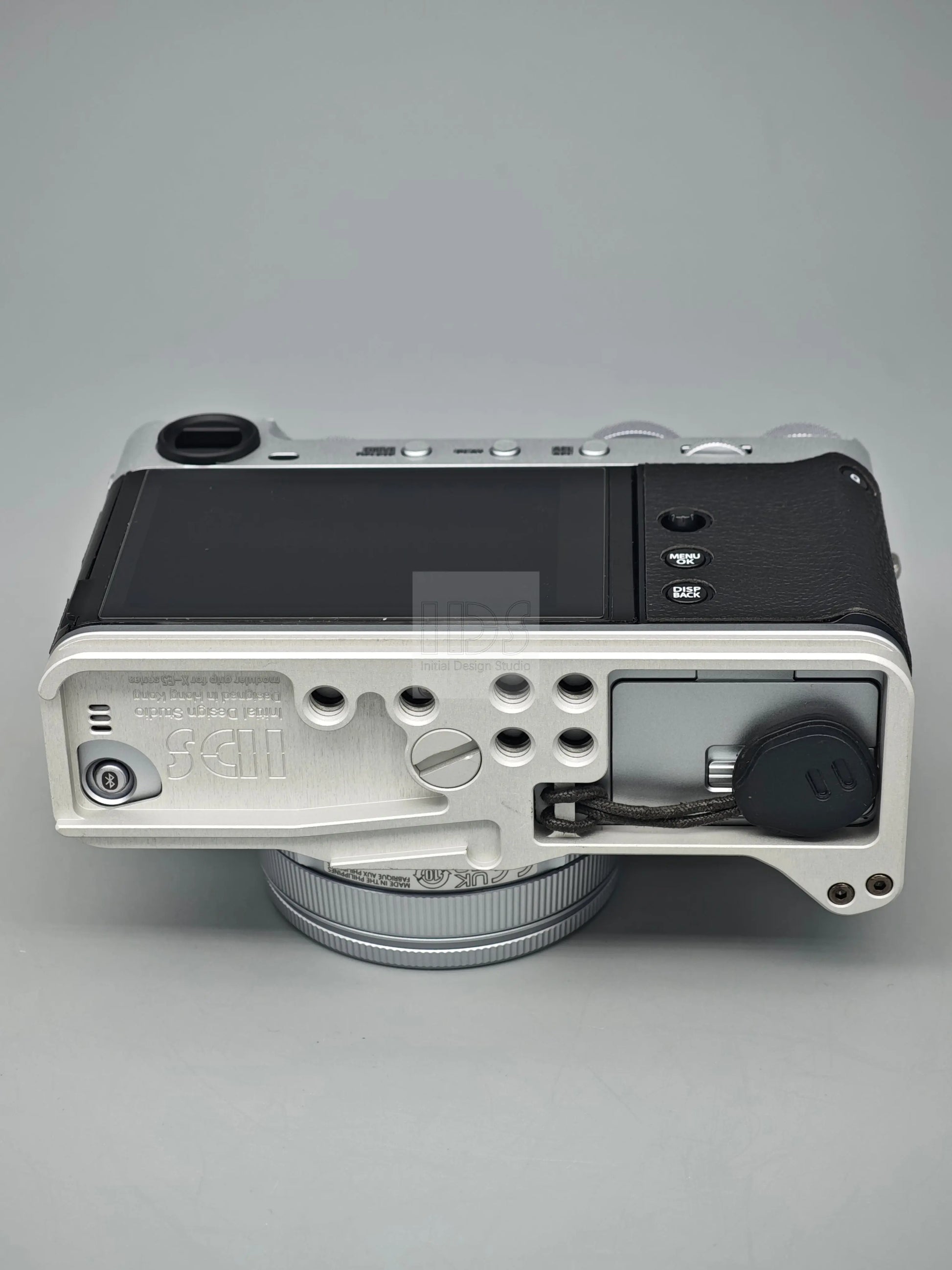 IDSworks modular grip for Fujifilm X-E5 IDS initial design studio