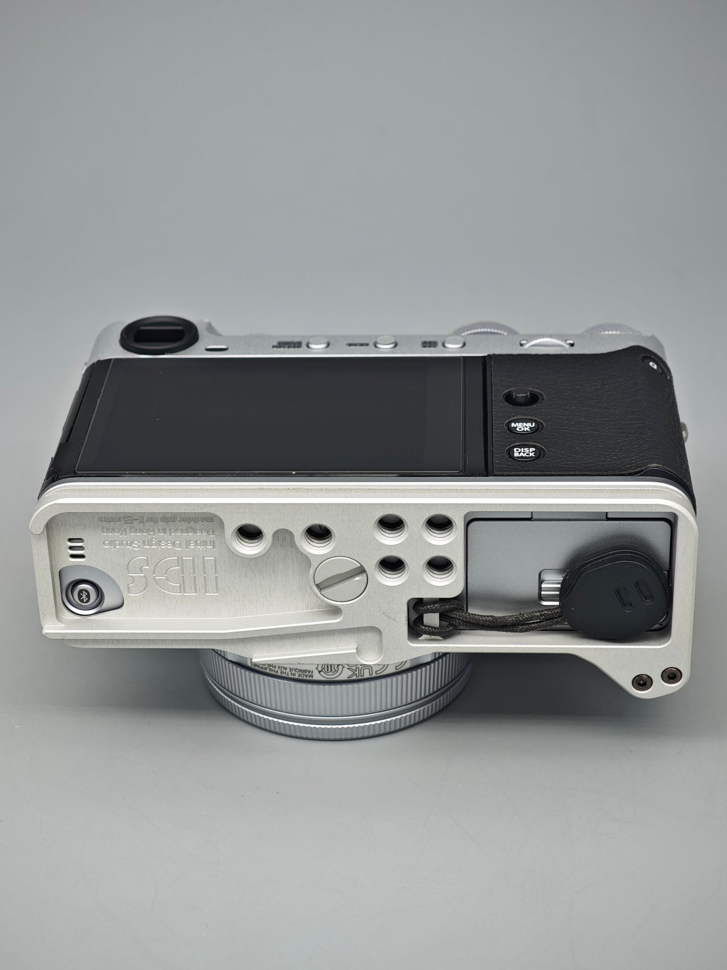 IDSworks modular grip for Fujifilm X-E5 IDS initial design studio