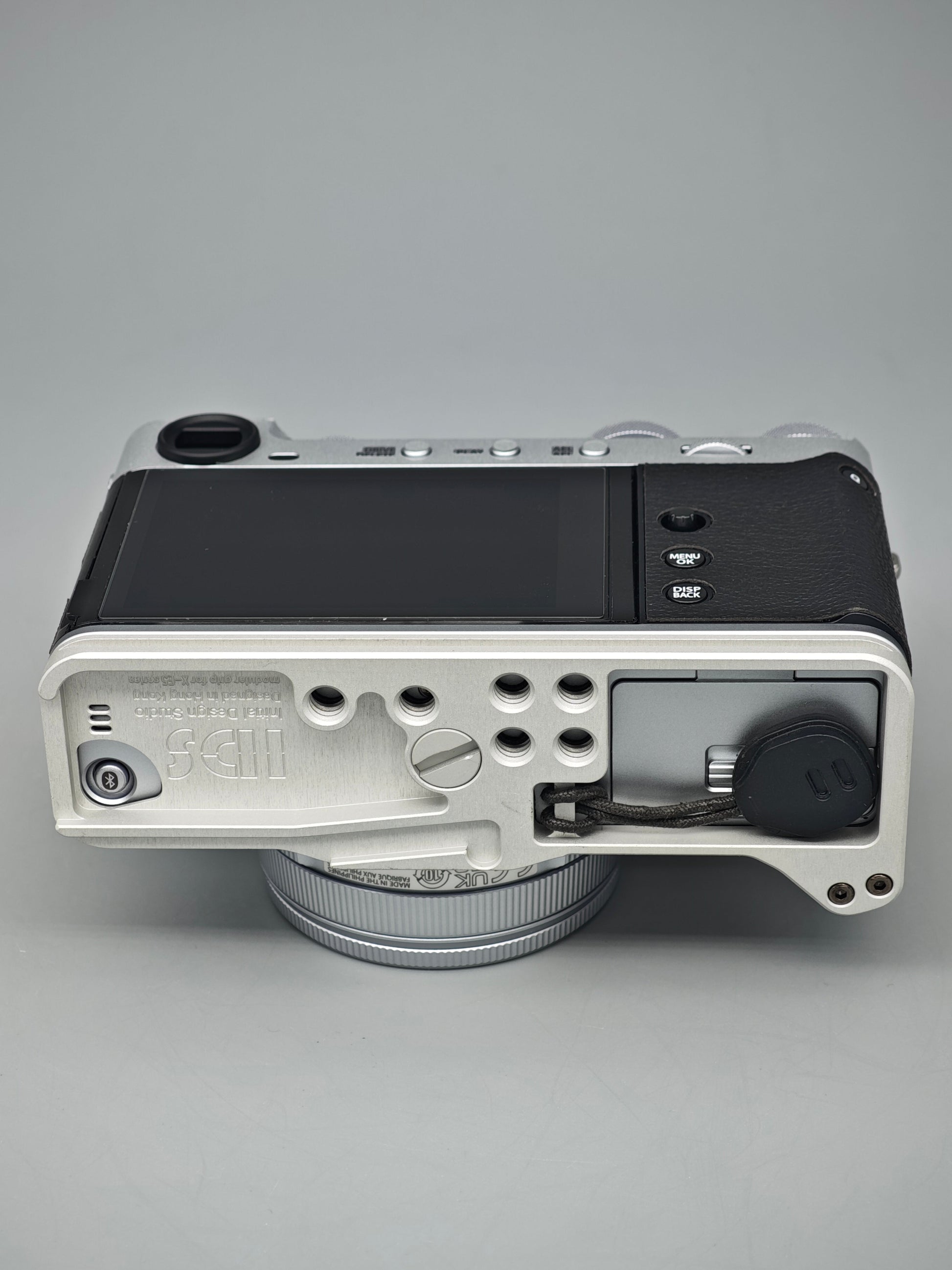 IDSworks modular grip for Fujifilm X-E5 IDS initial design studio