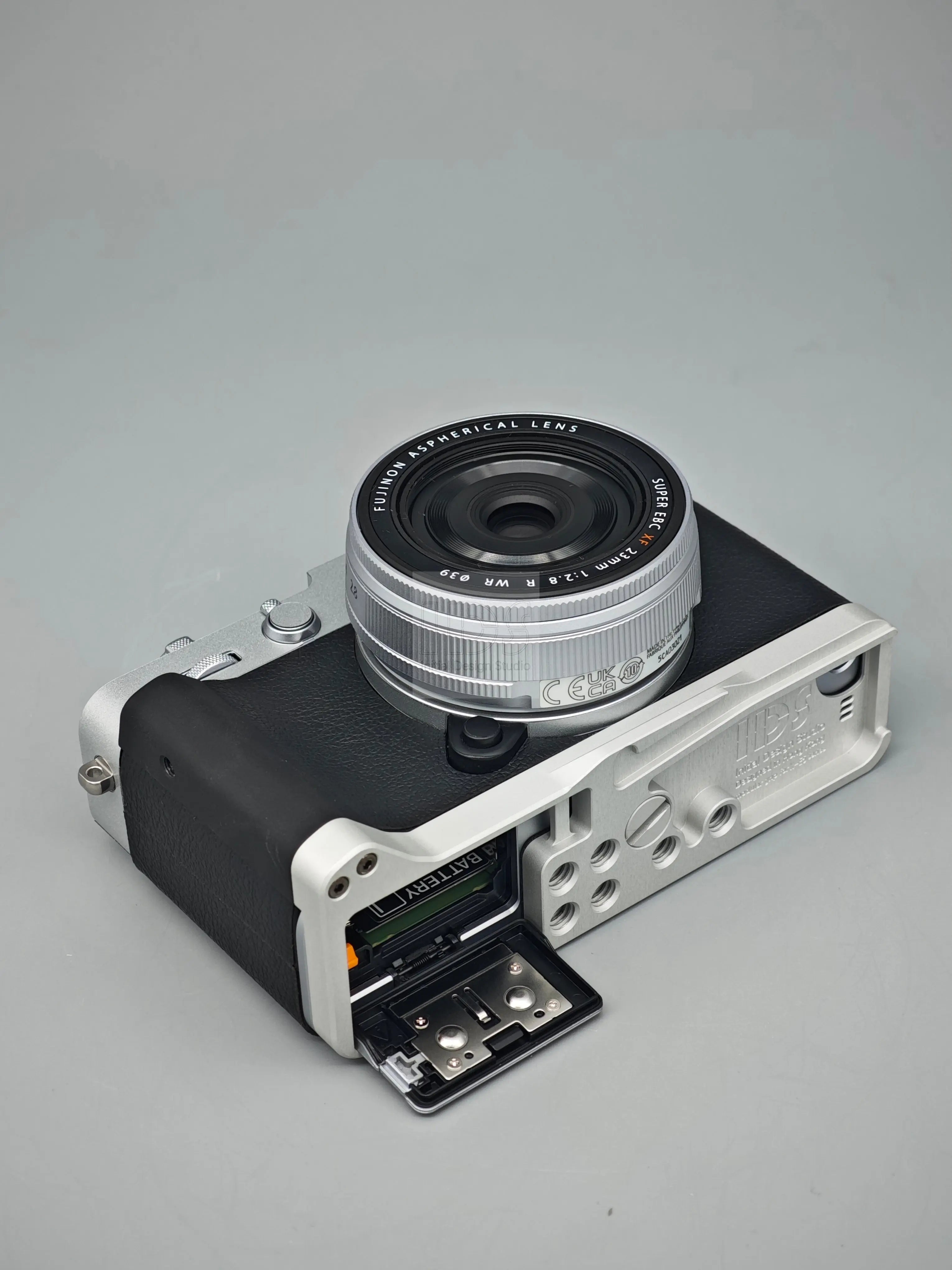 IDSworks 富士フイルム X-E5 用モジュラーグリップ - IDS 初期デザイン