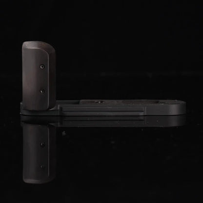 IDS modular grip for Leica M11 IDS initial design studio